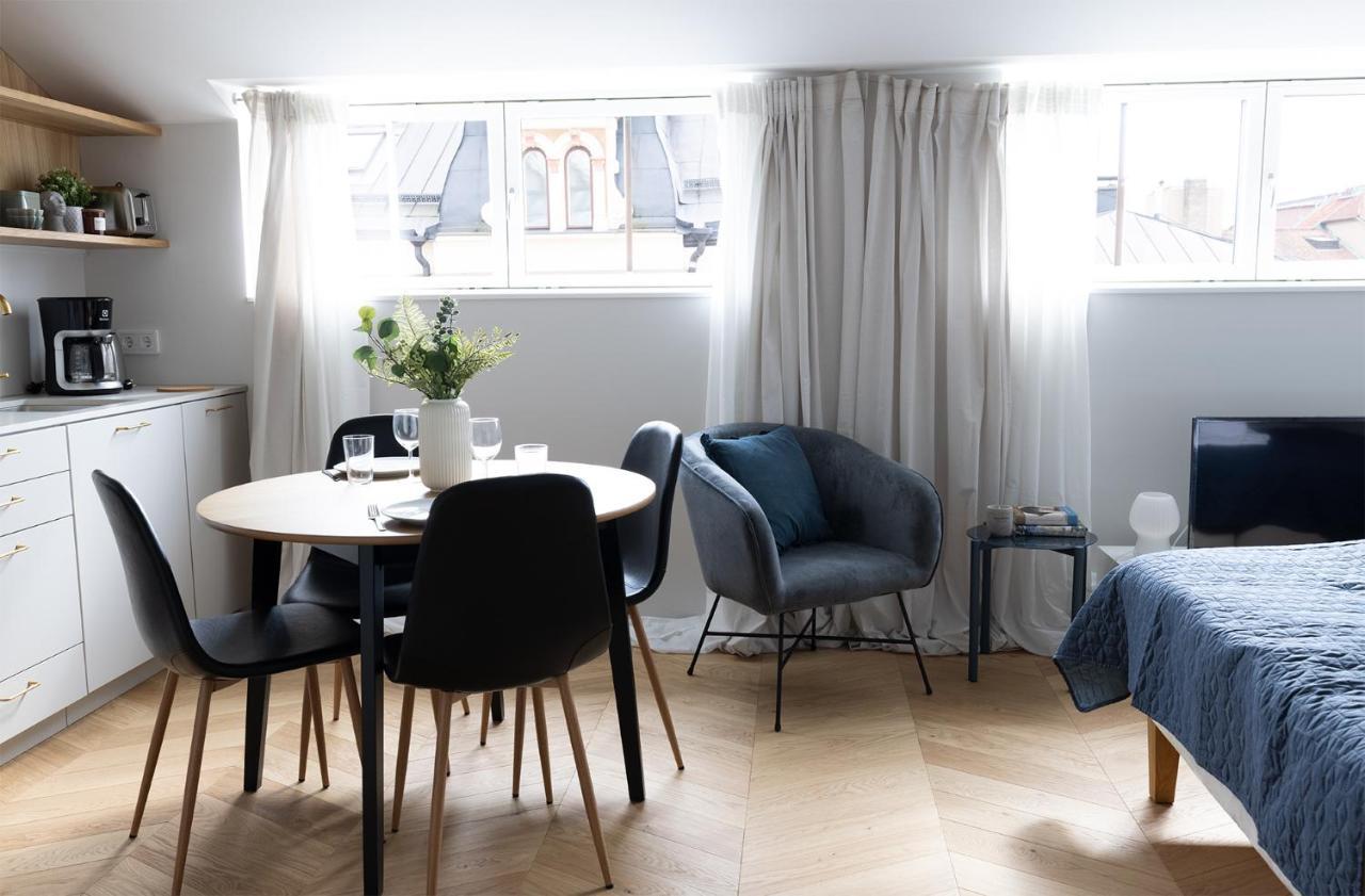 2Ndhomes Beautiful & Modern Attic Studio In Kruununhaka Helsínquia Exterior foto